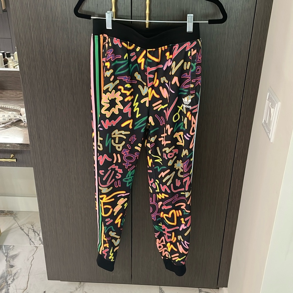 ADIDAS Originals “Love Unites”Track Pants Youth Size Large